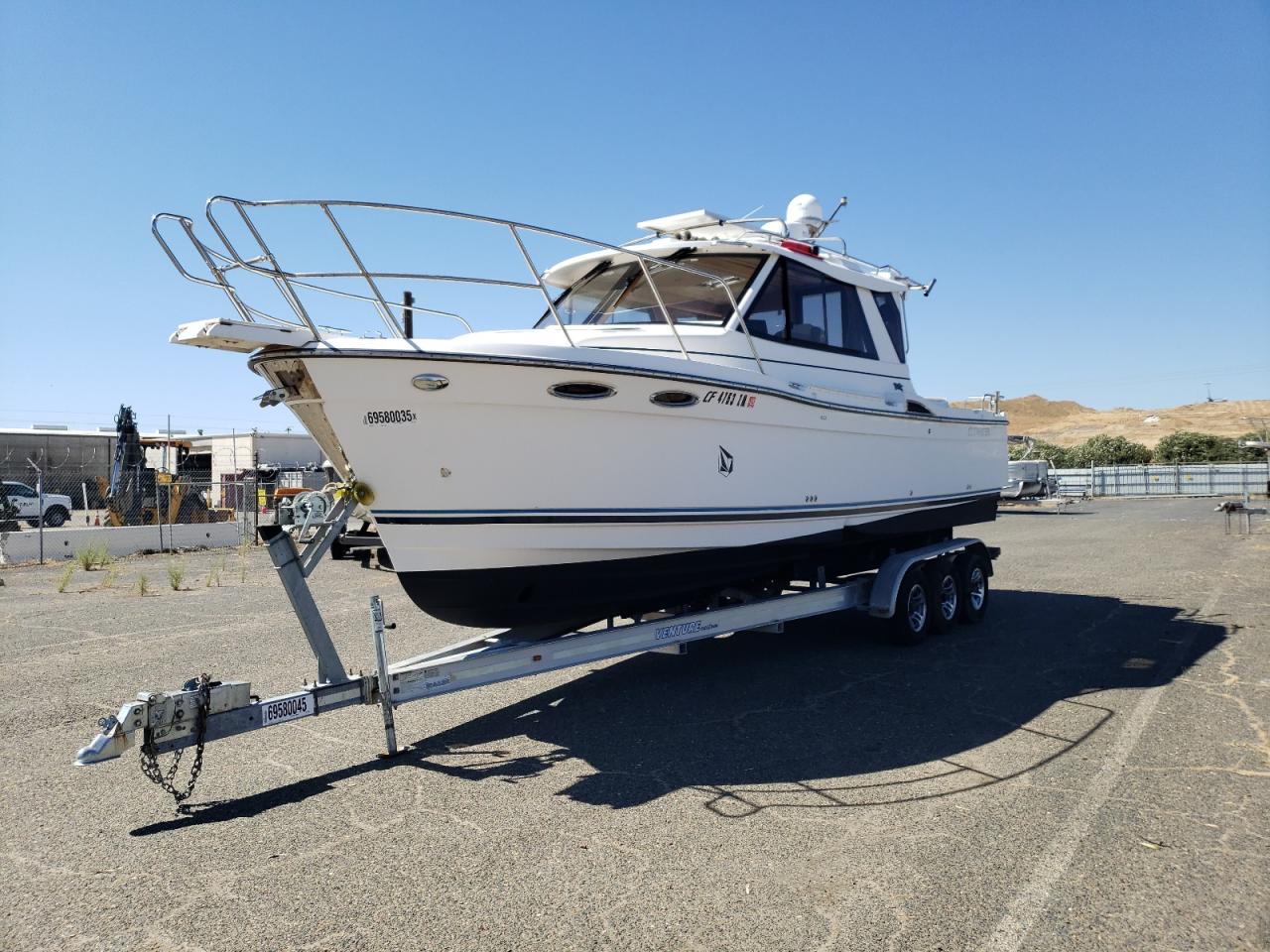 2018 CUTWATER BOAT