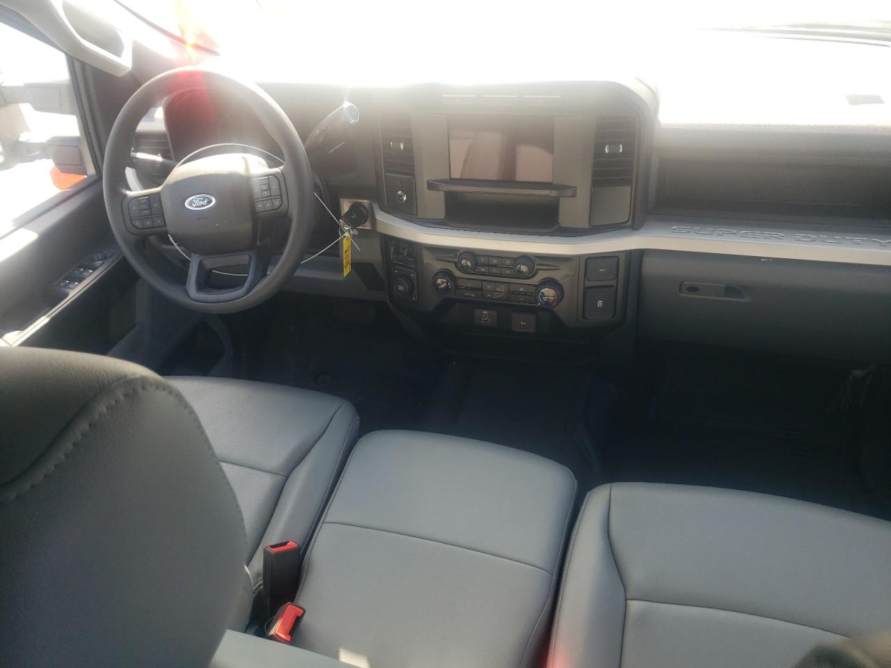 2023 FORD F550