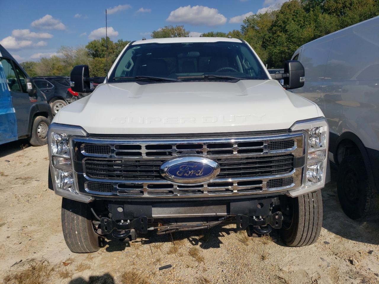 2023 FORD F550