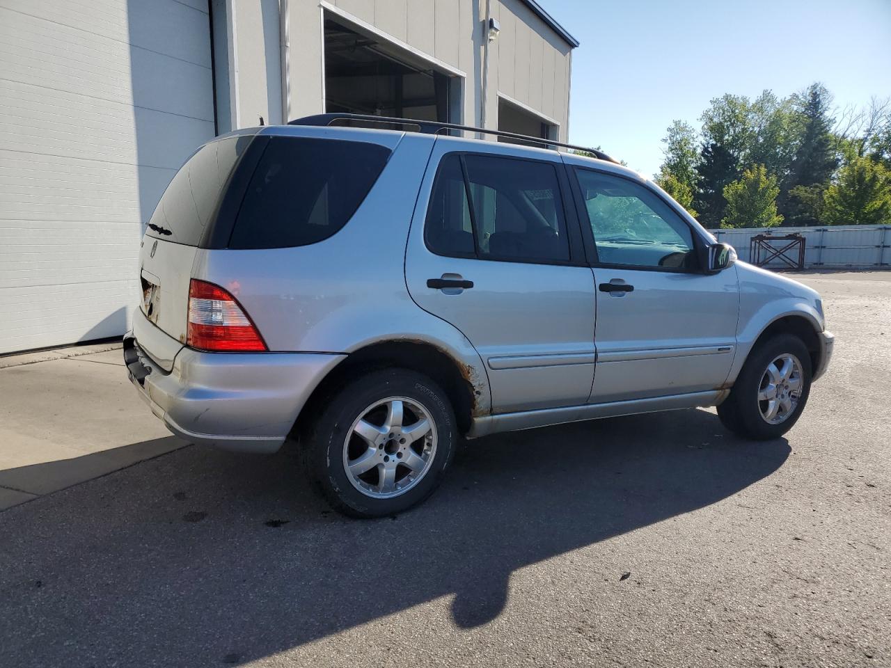 2004 MERCEDES-BENZ M-CLASS