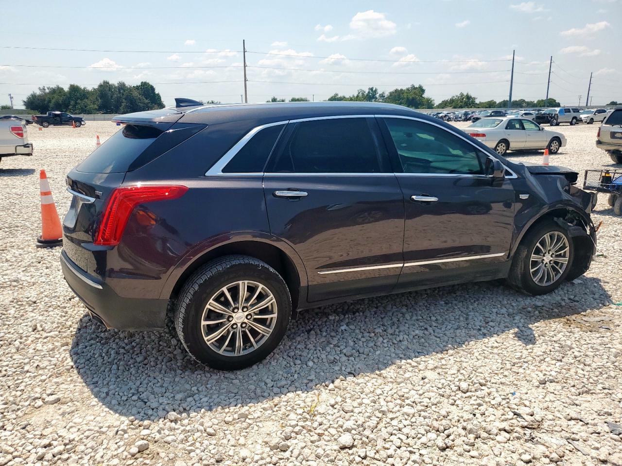 2017 CADILLAC XT5