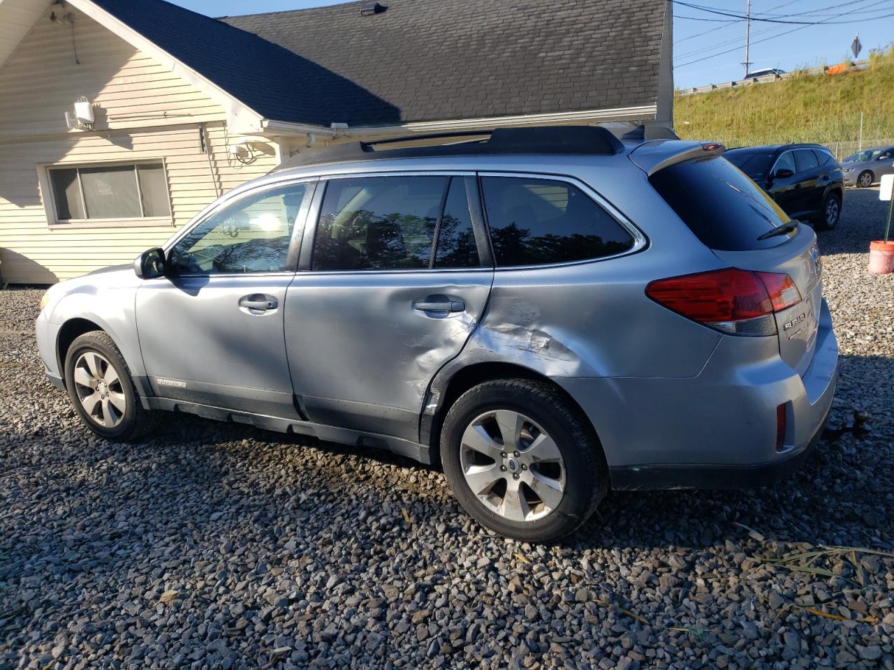 2012 SUBARU OUTBACK