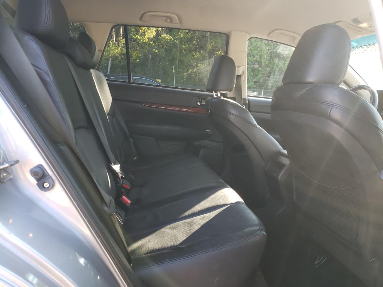 2012 SUBARU OUTBACK