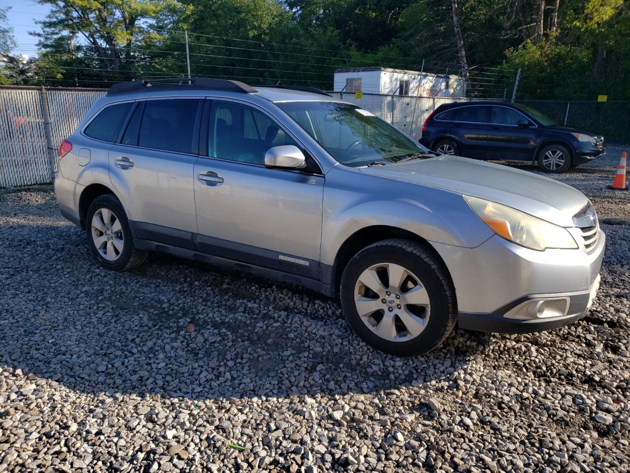 2012 SUBARU OUTBACK