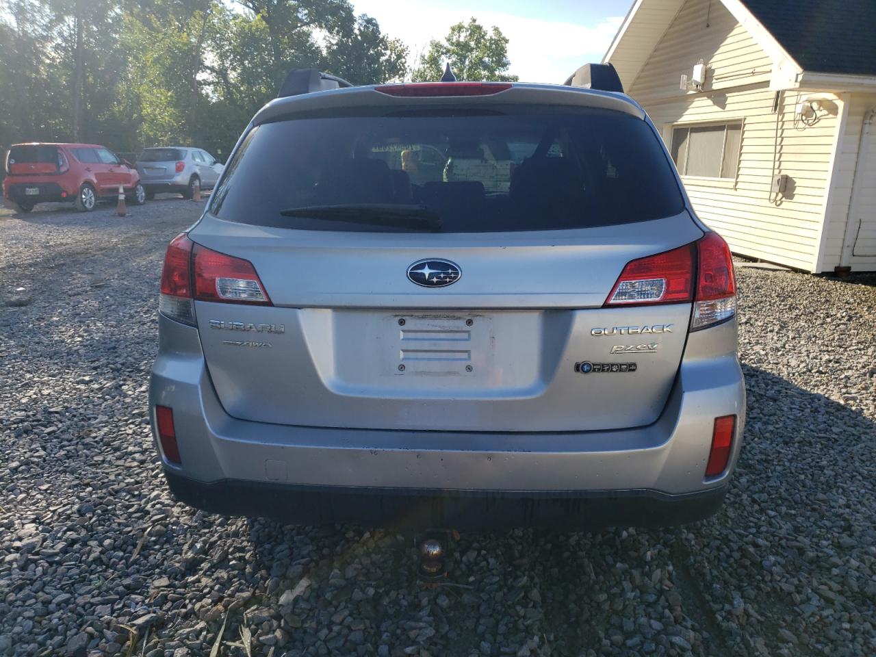 2012 SUBARU OUTBACK