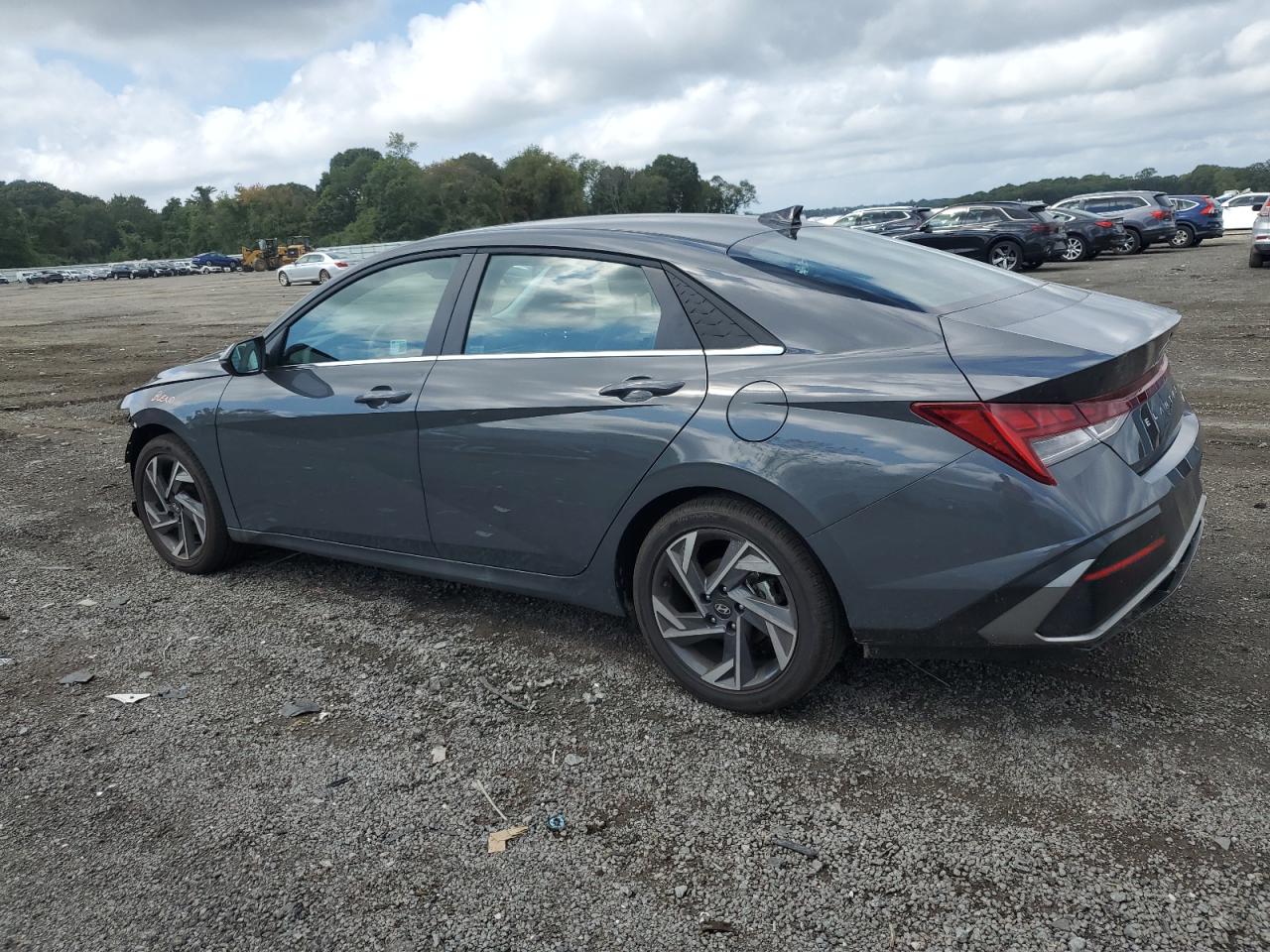 2025 HYUNDAI ELANTRA