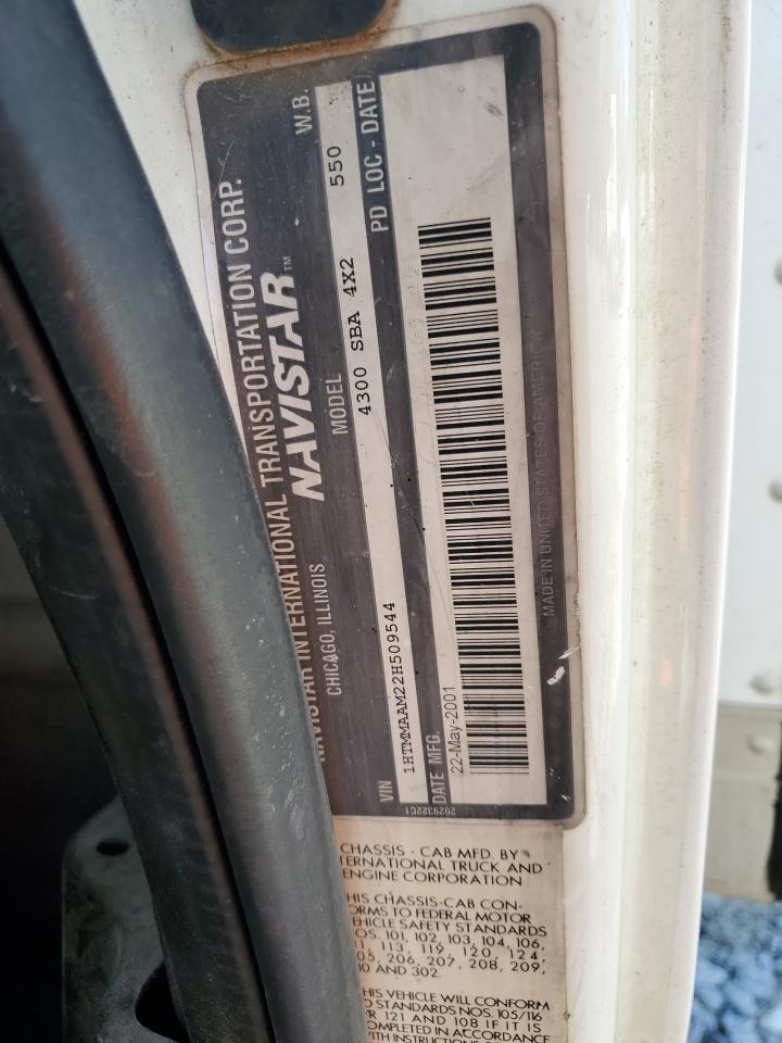 2002 INTL 4000 SERIE