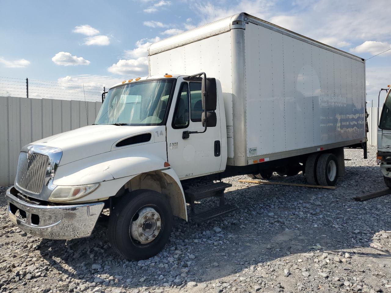 2002 INTL 4000 SERIE