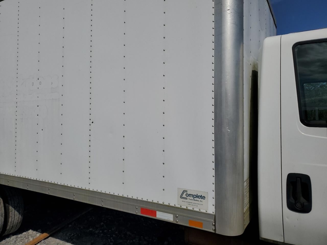2002 INTL 4000 SERIE