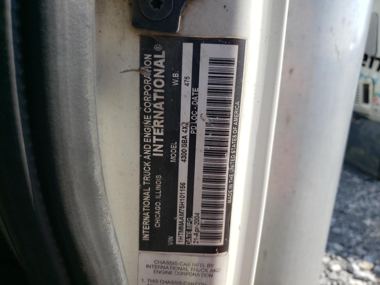 2005 INTERNATIONAL 4000 SERIE