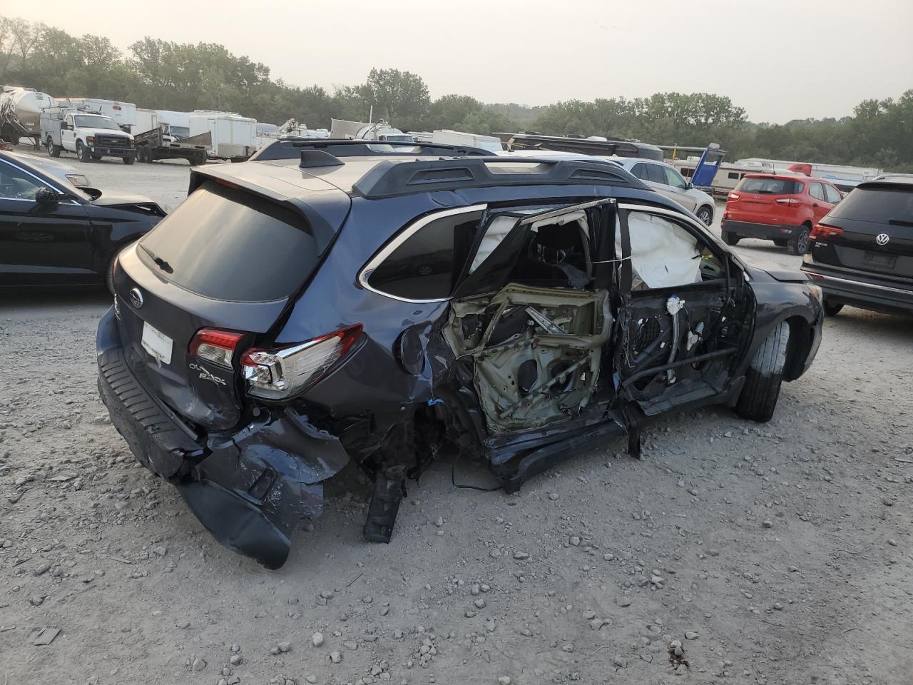 2017 SUBARU OUTBACK