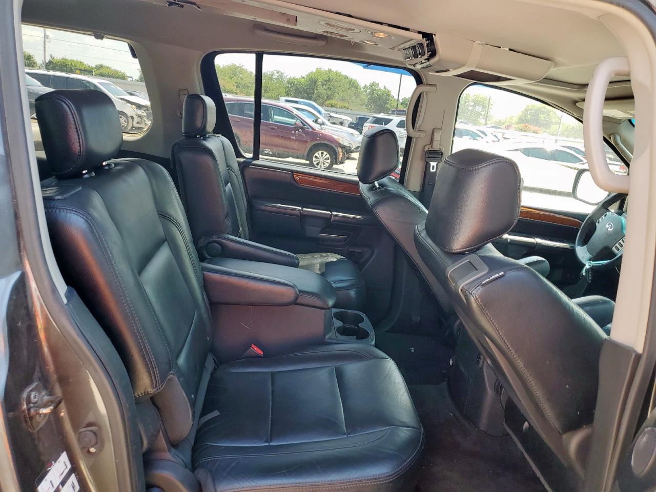 2010 INFINITI QX56 BASE