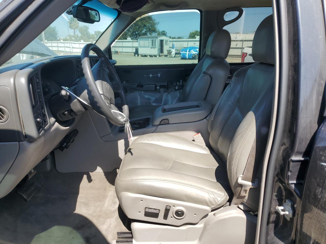 2005 CHEVROLET AVALANCHE