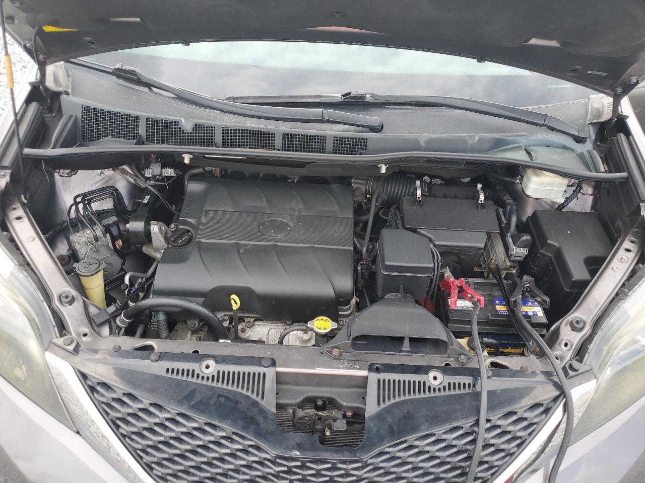 2013 TOYOTA SIENNA