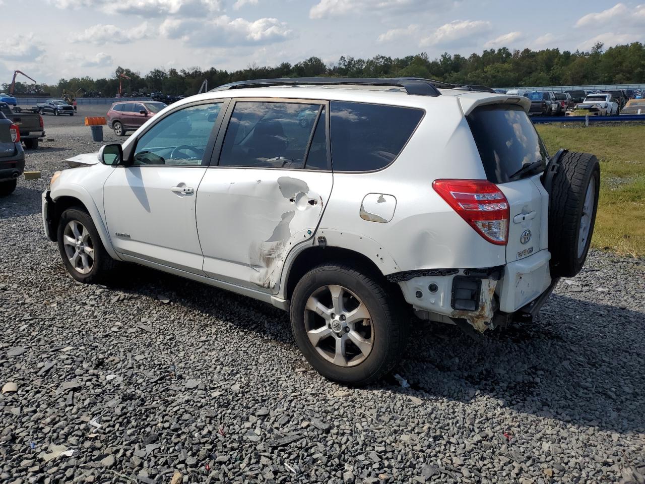 2011 TOYOTA RAV4