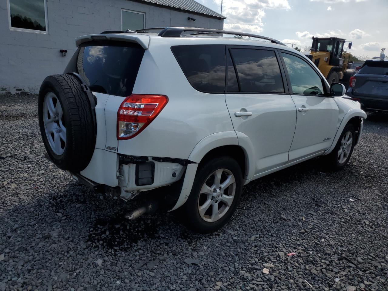 2011 TOYOTA RAV4