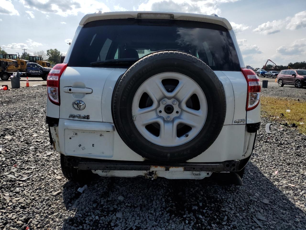 2011 TOYOTA RAV4