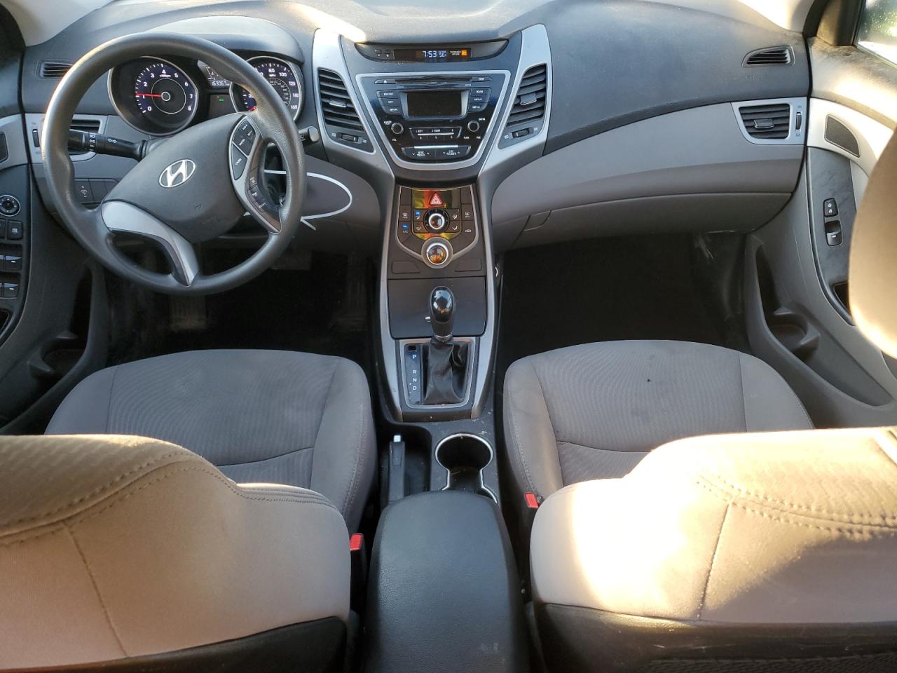 2015 HYUNDAI ELANTRA