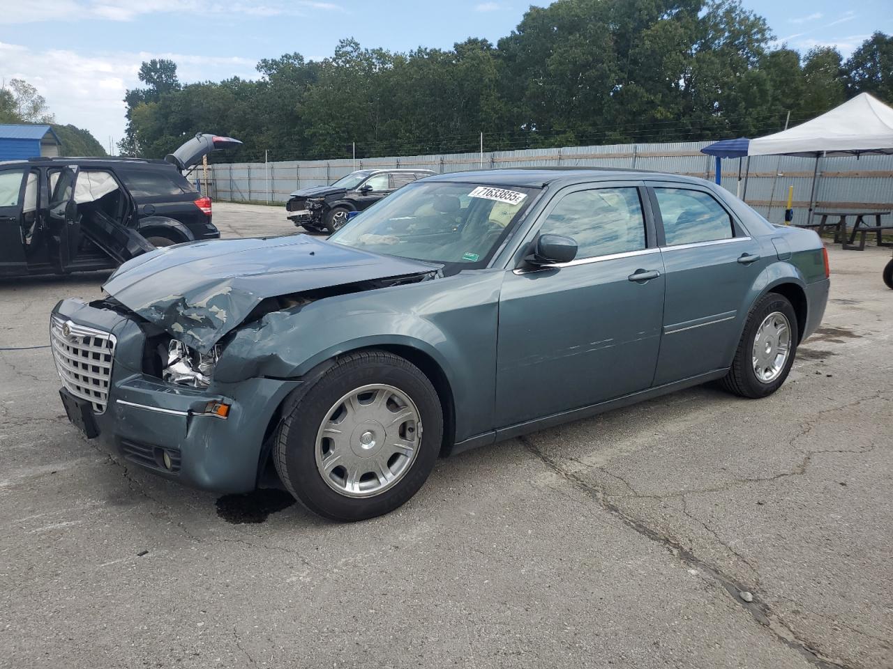 2005 CHRYSLER 300