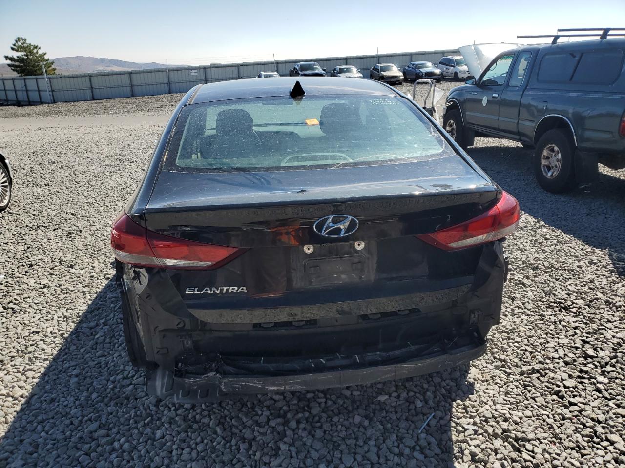 2017 HYUNDAI ELANTRA