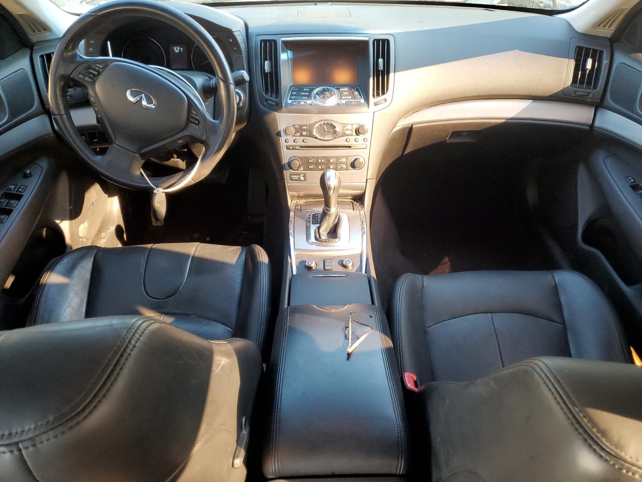 2015 INFINITI Q40