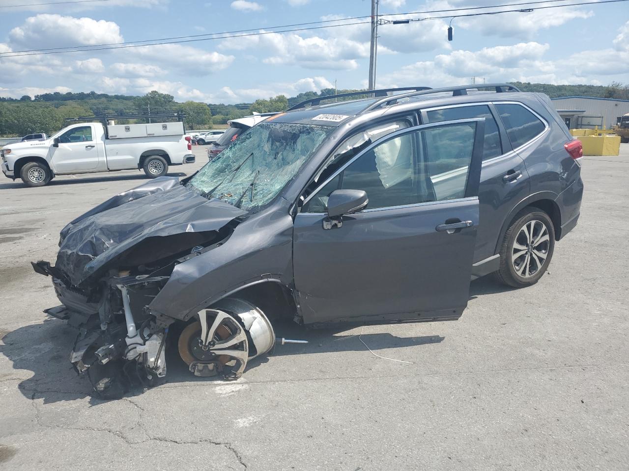 2023 SUBARU FORESTER