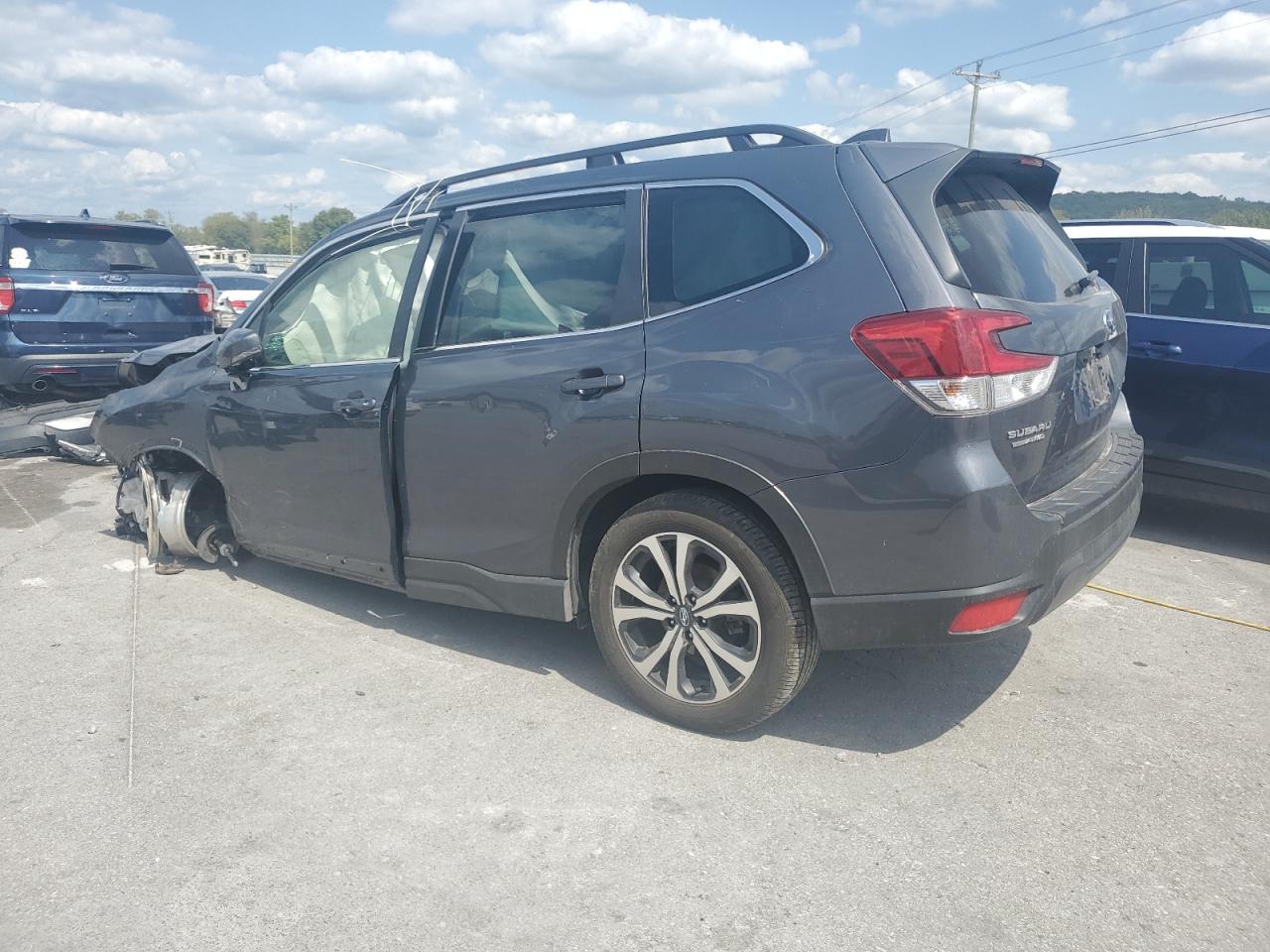 2023 SUBARU FORESTER