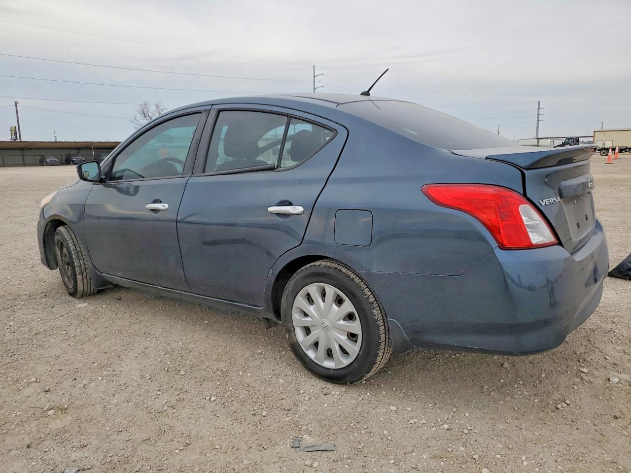 2017 NISS VERSA
