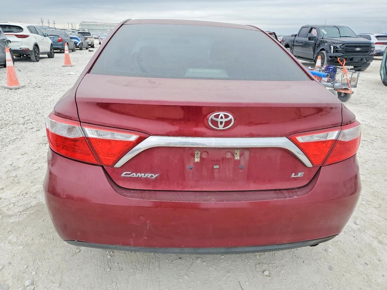 2017 TOYOTA CAMRY