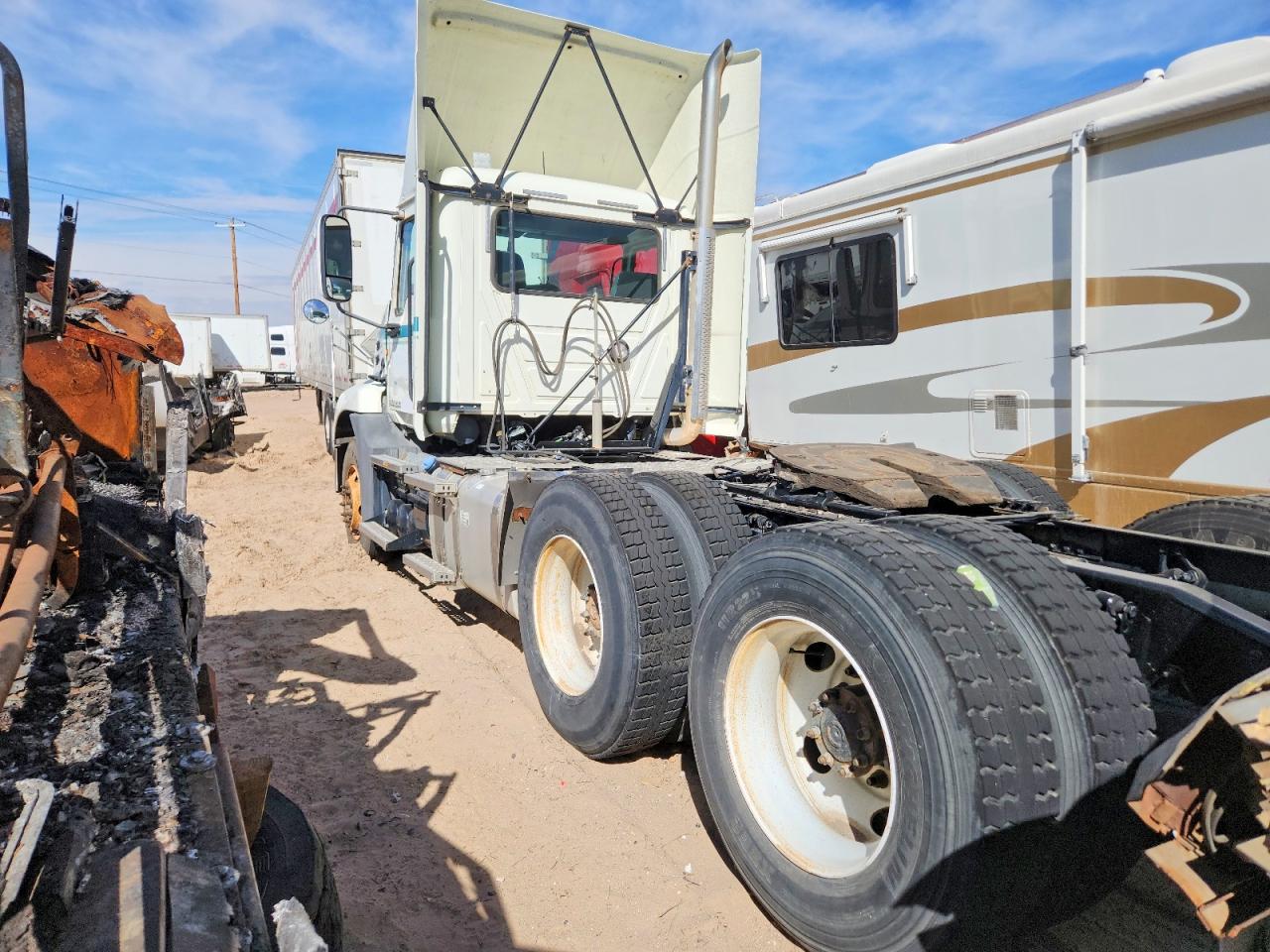 2014 MACK CXU613