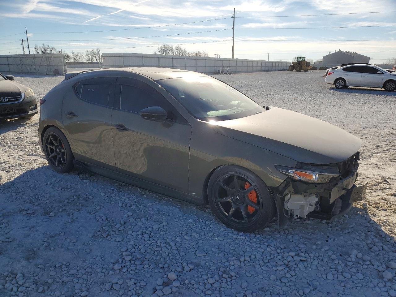 2024 MAZDA 3 CARBON T