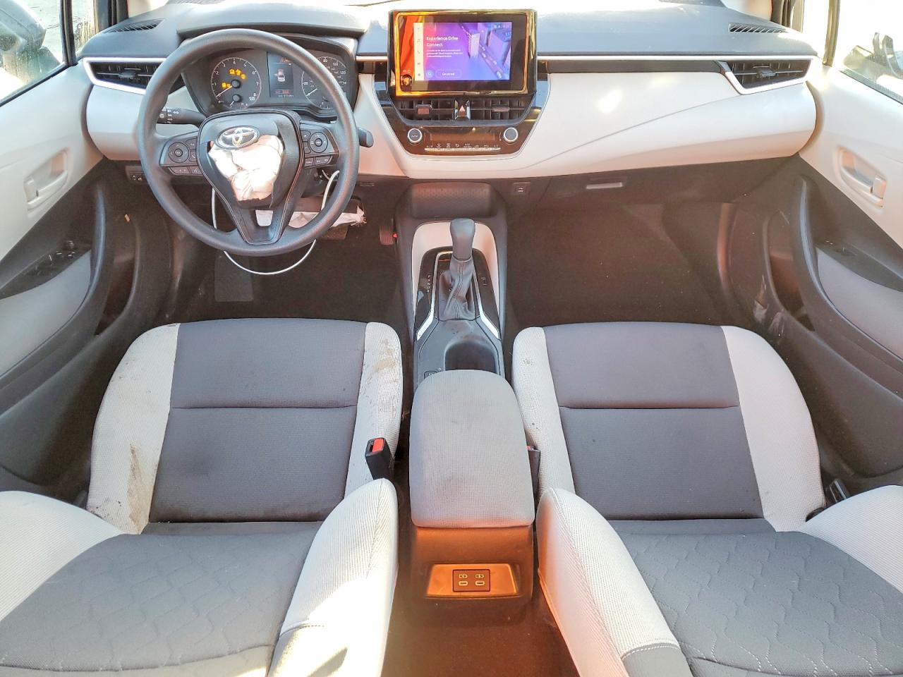 2025 TOYOTA COROLLA