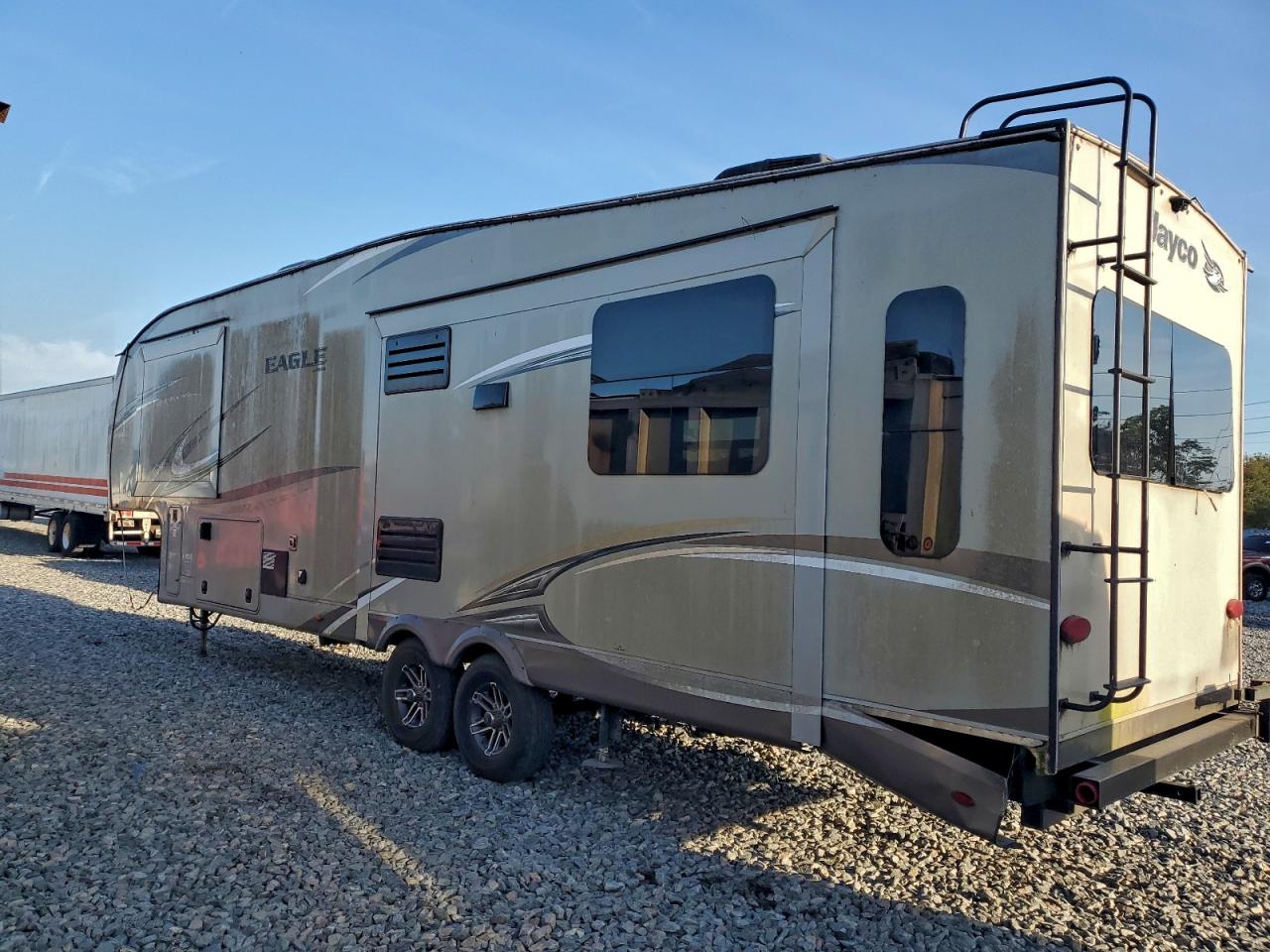 2017 SARC CAMPER