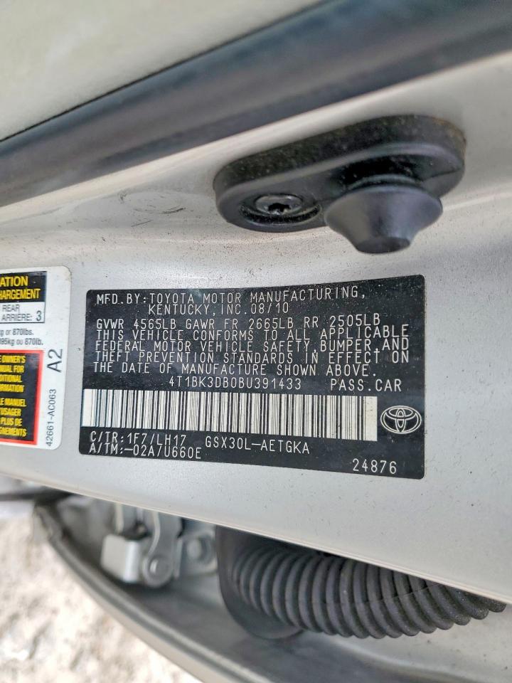 2011 TOYOTA AVALON