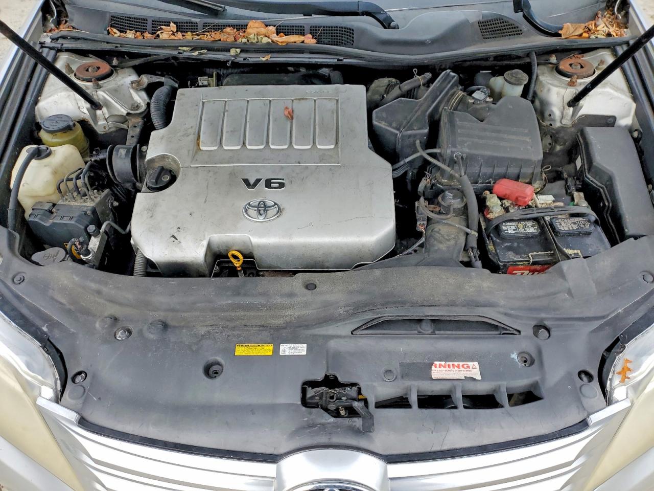 2011 TOYOTA AVALON