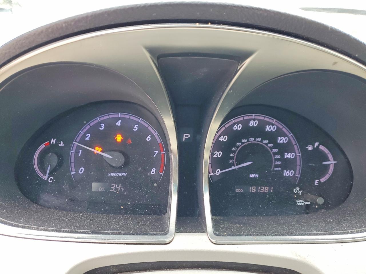 2011 TOYOTA AVALON
