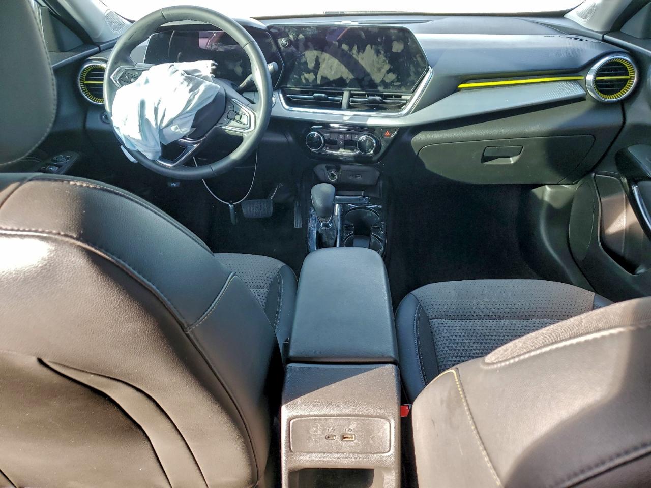 2025 CHEVROLET TRAX