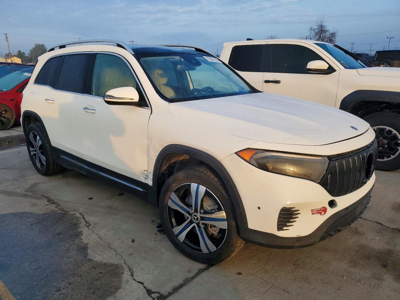 2023 MERCEDES-BENZ EQB 250+