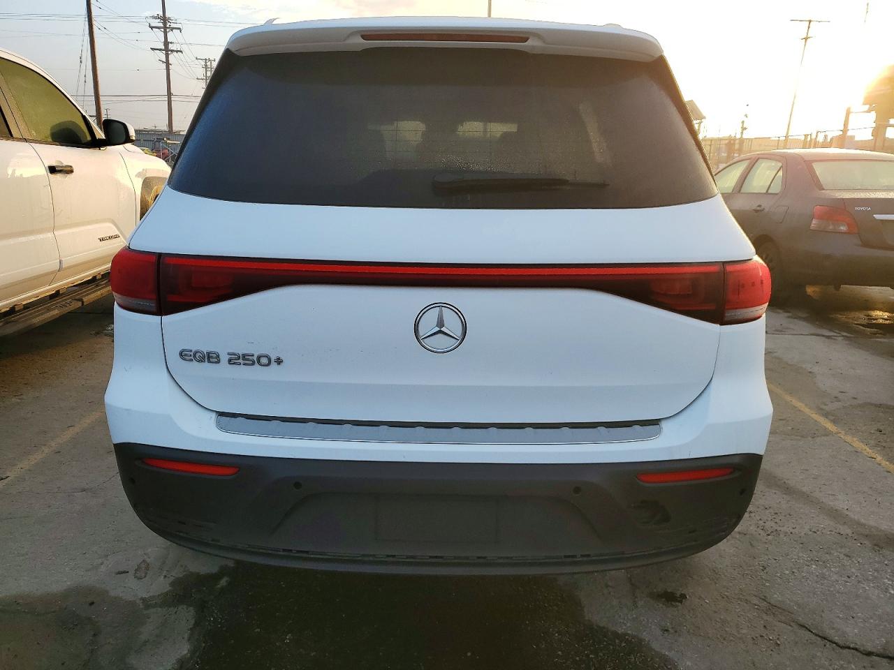2023 MERCEDES-BENZ EQB 250+