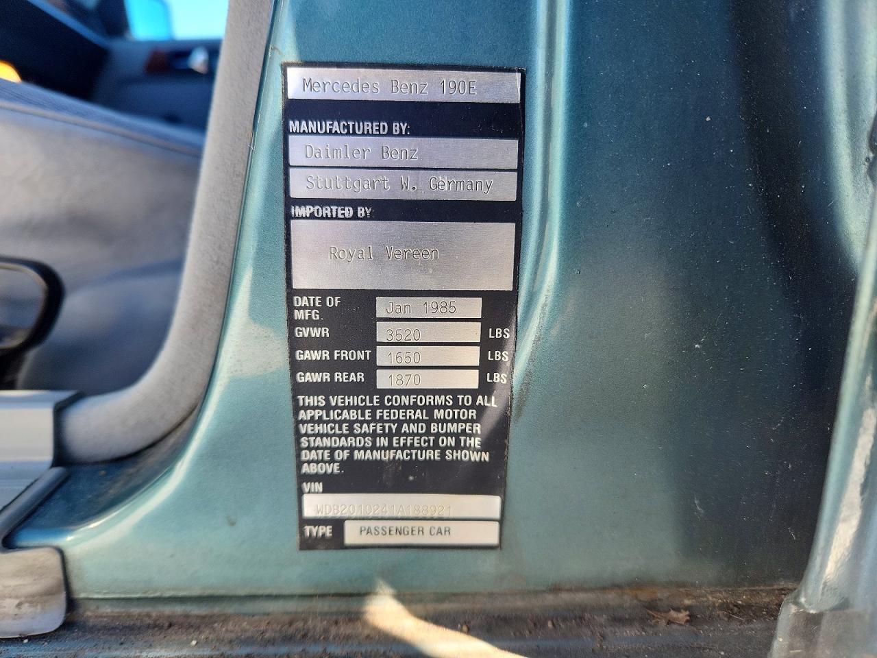 1985 MERCEDES-BENZ 190-CLASS