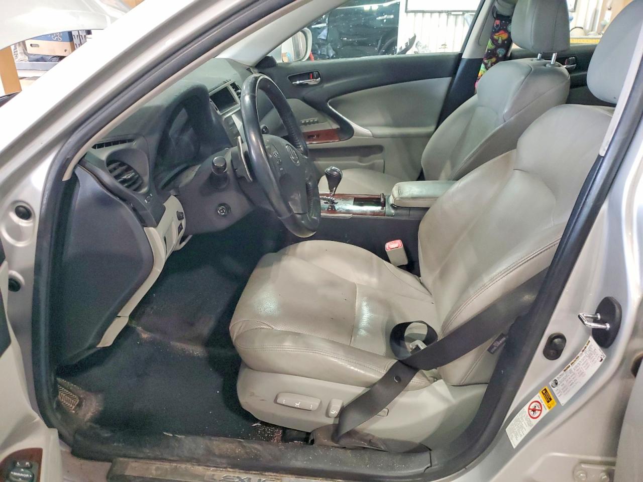 2006 LEXUS IS