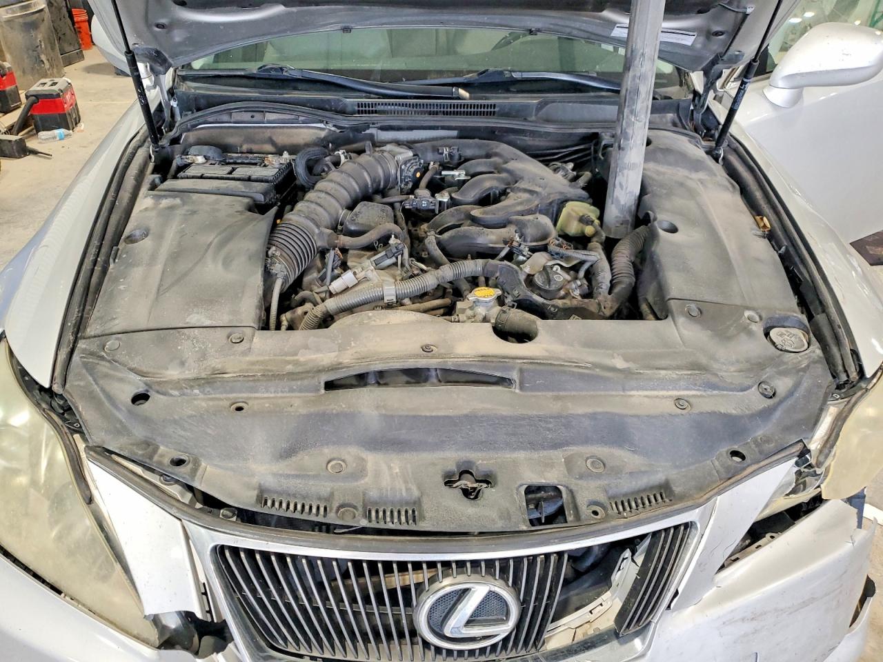 2006 LEXUS IS