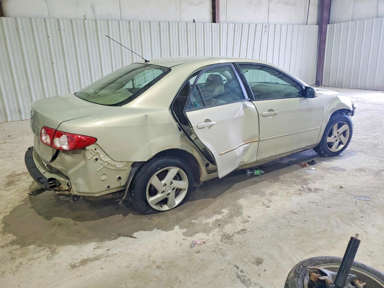 2004 MAZDA 6