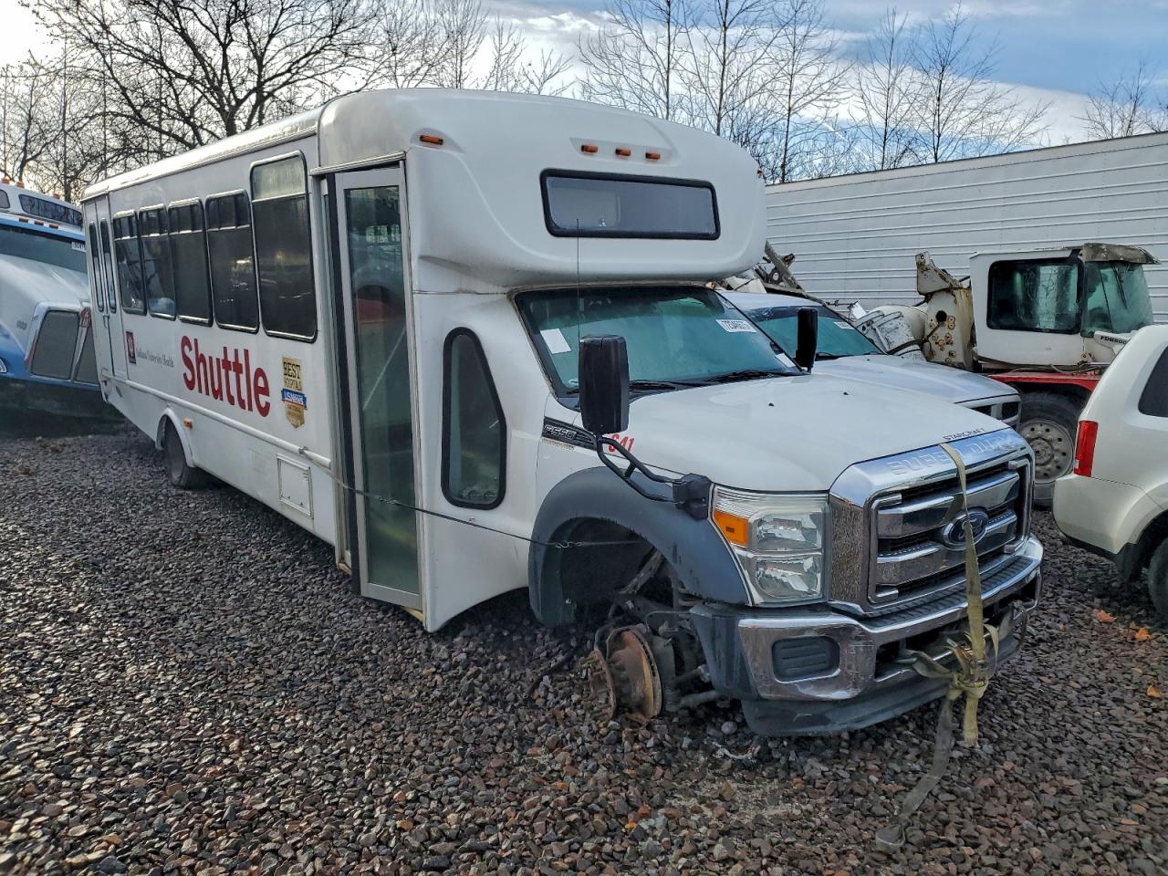 2016 FORD F550