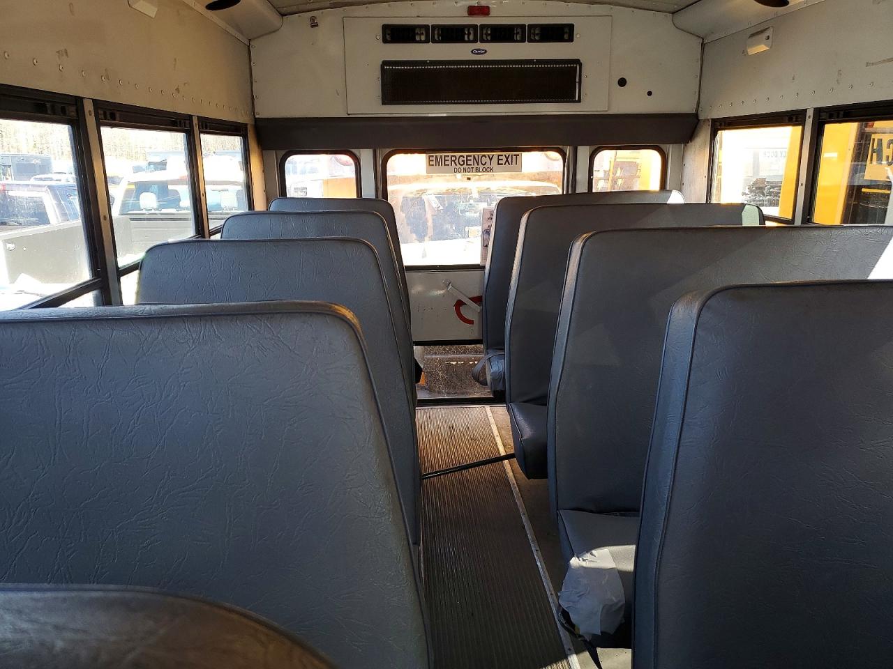 2011 CHEVROLET EXPRESS