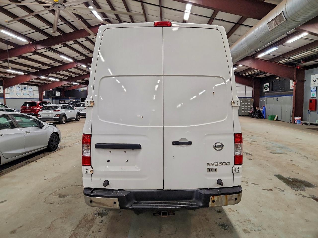 2013 NISSAN NV
