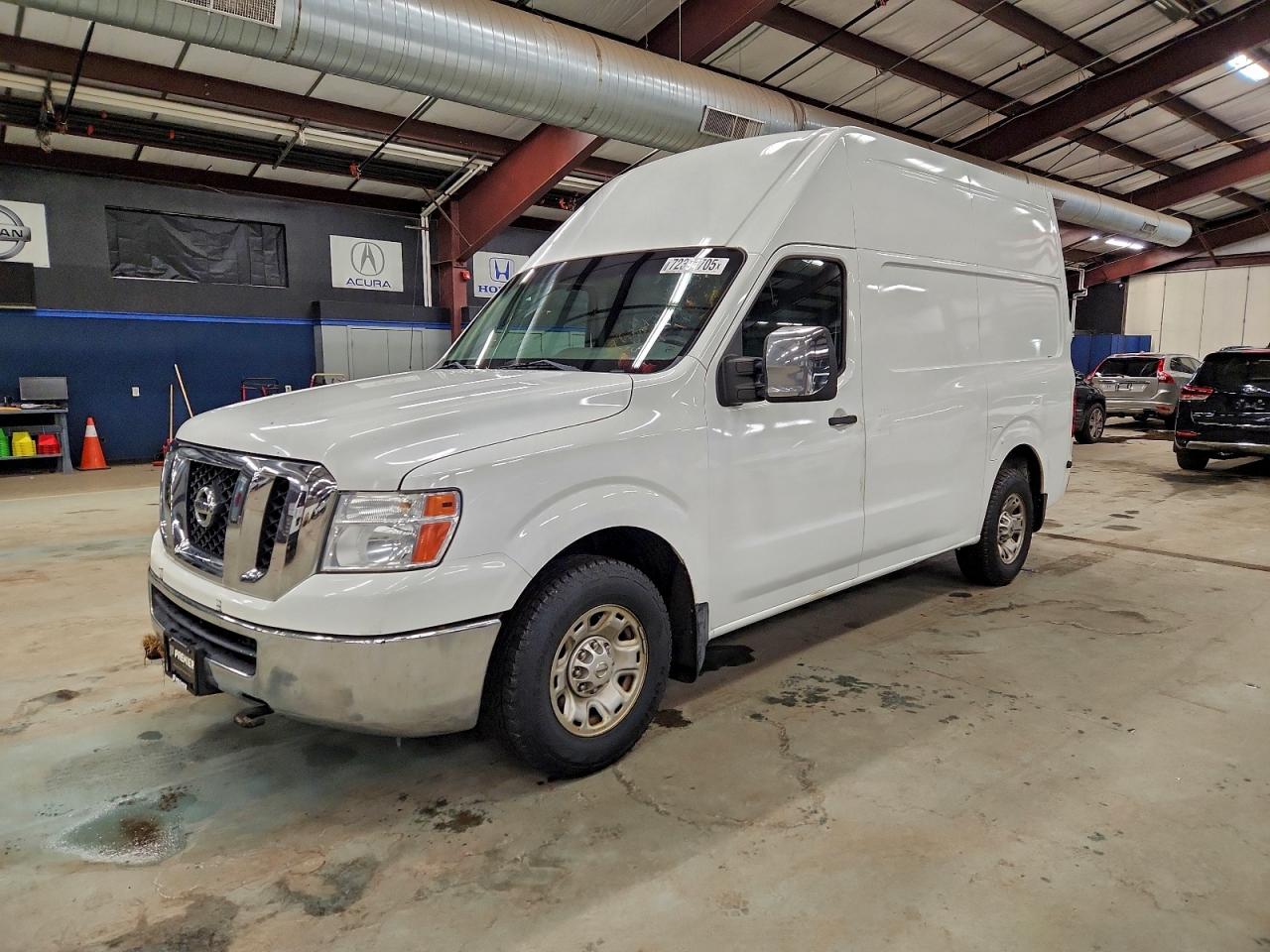 2013 NISSAN NV