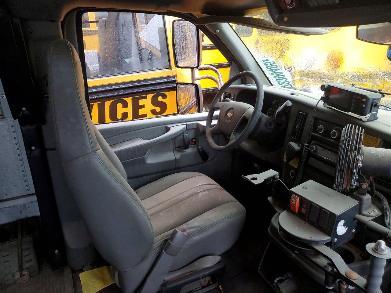 2011 CHEV EXPRESS
