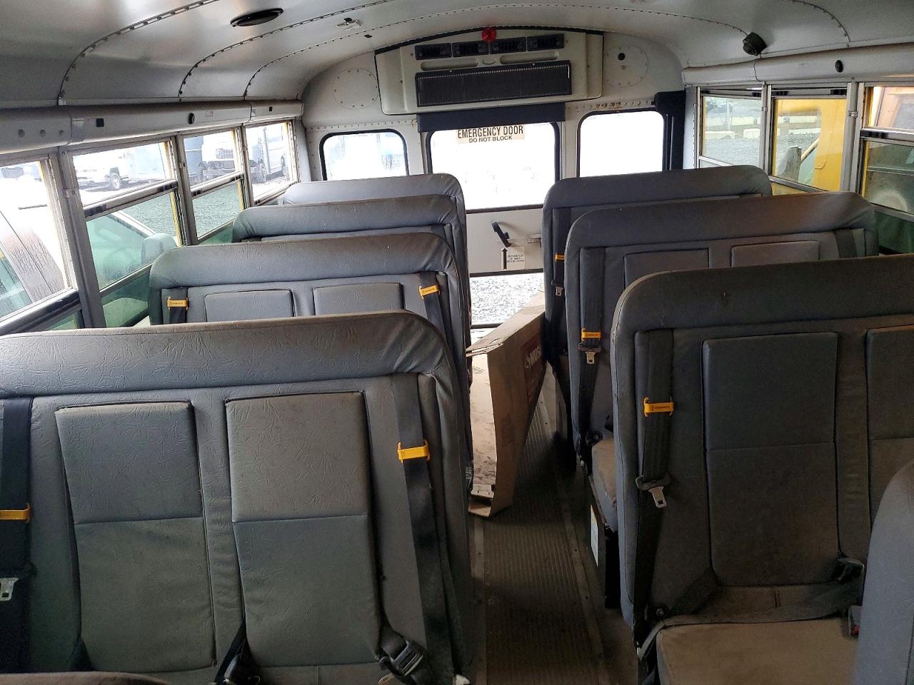 2011 CHEV EXPRESS