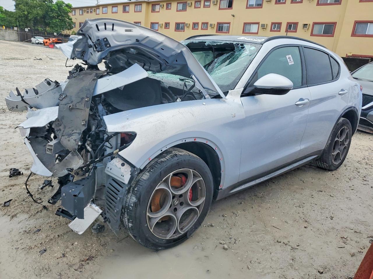 2022 ALFA ROMEO STELVIO
